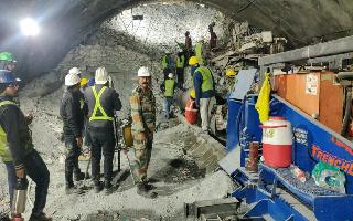 Uttarkashi Tunnel Collapse: 'Six-Inch Lifeline' Reaches Trapped Workers; Officials Plan To Send Mobiles To Distressed Ones | Updates
