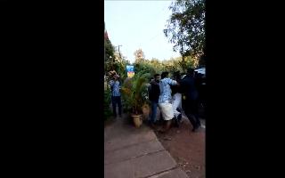 Kerala: Youth Congress Members Attacked By CPI(M) Workers For Waiving Black Flags At Pinarayi Vijayan's Convoy