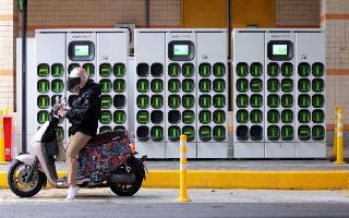centre-begins-probe-against-officials-over-fameii-norms-violation-seeks-rs-469-cr-from-7-electric-twowheeler-makers