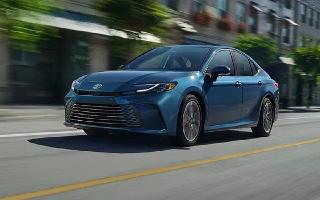 toyota-unveils-ninthgen-camry-gets-hybrid-powertrain-and-advanced-safety-features-full-details
