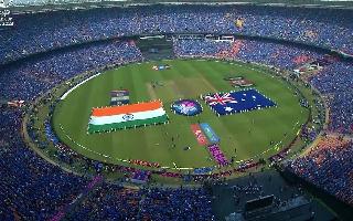 india-vs-australia-world-cup-2023-final-iaf-suryakiran-spectacular-airshow-sea-of-blue-lights-up-narendra-modi-stadium-watch