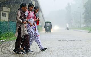 Tamil Nadu Rains: Schools, Colleges In Tiruvallur To Remain Shut On Nov 30 As IMD Issues Heavy Rain Warning