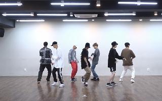 BTS V Aka Kim Taehyung, Jungkook, Jimin And Others Dance To Bollywood Song Pungi; ARMY Calls Them ‘Perfect Majnus’ | Viral Video