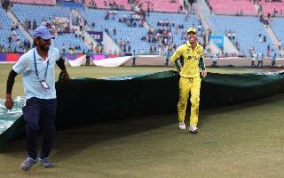 AUS vs SL: David Warner Playfully Lends A Hand To Ground Staff During Rain Break | Watch