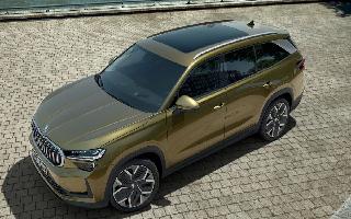 skoda-kodiaq-suv-unveiled-globally-gets-new-plugin-hybrid-powertrain-check-expected-india-launch-new-engine-specs