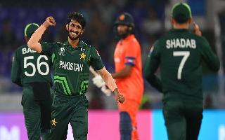 odi-world-cup-2023-pakistan-defeat-netherlands-despite-bas-de-leedes-allround-performance