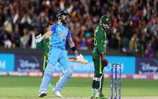 virat-kohli-epic-t20-world-cup-run-chase-knock-in-melbourne-against-pakistan-turns-one