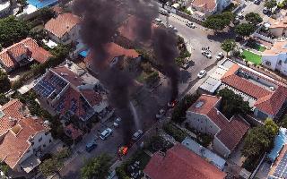Israel-Palestine War: Hamas Threatens To Kill Hostages If Israel Strikes Gaza Without Warning