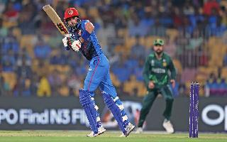 afg-vs-pak-ibrahim-zadran-dedicates-potm-award-to-afghanistan-people-sent-back-from-pakistan-mocks-ramiz-raja-watch