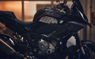 BMW Breaks Cover From M 1000 XR With 200 BHP; Full Details And Images Inside