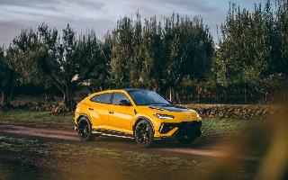 lamborghini-urus-of-indian-stars-kartik-aryan-lamborghini-urus-ranveer-singh-lamborghini-urus-adar-poonawalla-lamborghini-urus-rohit-sharma-lamborghini-indian-celebrites-lamborghini-urus