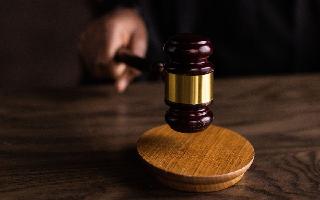 'If Perpetrators Are Protectors’: Gujarat HC Expresses Concerns Over Traffic Cops Extorting Money From Couple