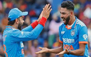 Asia Cup Final: Mohammed Siraj Donates His Player Of The Match Prize Money To R Premadasa Stadium Groundsmen