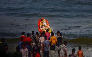 Hyderabad News: Protest Erupts Over High Court Order To Ban Immersion Of PoP Ganesh Idols In Hussain Sagar