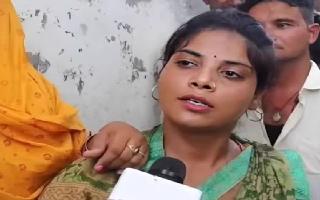 ‘Lappu Sa Sachin’ Aunty Trains Guns On Seema Haider; Calls Her ‘Pao Ki Jooti’ | Watch Viral Video