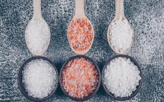 Which Type Of Salt You Must Add Into Your Diet? Pink Salt, Sea Salt Or The Table Salt