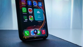 Apple iOS 18 Release Date Rumoured To Fall In September, But Advanced Upgrades For Siri May Debut Next Year: Report