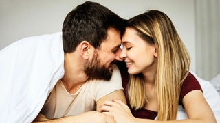 7-effective-vastu-tips-for-couple-bedroom-to-improve-love-and-understanding-between-partners