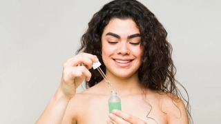 Look Out For These 5 Key Ingredients In Your Skincare Products | Hyaluronic Acid To Niacinamide