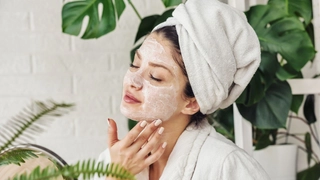 Simple Ways To Make Natural Face Masks For Hydrating And Glowing Skin In Summer | Know From Expert