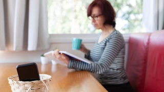 How To Do Digital Detox: Follow These 4 Habits To Take Break From Gadgets