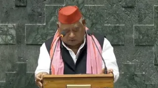 'Jai Shri Ram' Chants Echo In Lok Sabha As SP's Faizabad MP Awadhesh Prasad Takes Oath; WATCH
