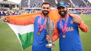 t20-world-cup-2024-virat-kohli-reveals-story-behind-iconic-trophy-photo-with-rohit-sharma-during-indias-t20-wc-win-celebrations