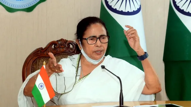calcutta-hc-restrains-bengal-cm-mamata-banerjee-to-make-defamatory-remarks-against-guv