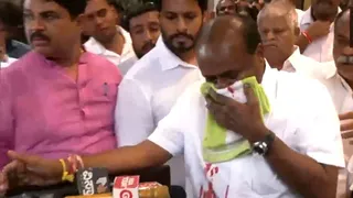 Union Minister HD Kumaraswamy Rushed To Hospital After Sudden Nosebleed During Press Conference
