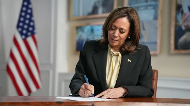 kamala-harris-likely-to-announce-her-vice-presidential-pick-by-monday-to-hold-philadelphia-rally-together