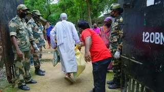 India Asks Citizens To Avoid Travelling To Bangladesh Amid Violent Civil Unrest, Urges Nationals To 'Exercise Extreme Caution'