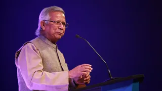 bangladesh-news-mohammad-yunus-sworn-in-as-head-of-interim-govt-bangladesh-crisis-updates