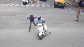 Bengaluru Policeman Risks Life To Stop Notorious Thief, Dragged For 20 Meters; Dramatic Scene Captured On CCTV