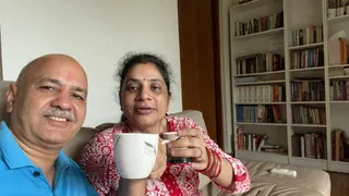 Manish Sisodia Enjoys 'First Tea Of Freedom’ With Wife After 17 Months In Tihar Jail
