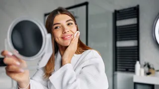 Besan Face Packs: Achieve Instantly Glowing Skin By Applying These Effective Masks Once A Week