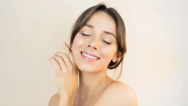 get-radiant-and-plump-skin-at-home-with-these-effective-skincare-tricks