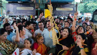 Badlapur Unrest: Oppn Announces Maharashtra Band On Aug 24, Child Commission Says School Tried To Cover-Up Assault | Updates