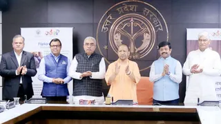 CM Yogi Inaugurates Two New Warehouses Of Flipkart In UP, Terms E-Commerce Platforms 'Catalysts For New Era'