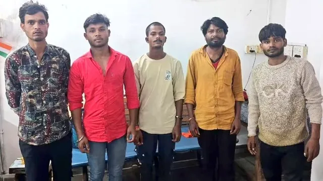 vande-bharat-stone-pelting-five-arrested-in-chhattisgarh-for-throwing-stones-at-vande-bharat-train-during-trial-run-from-visakhapatnam-to-durg