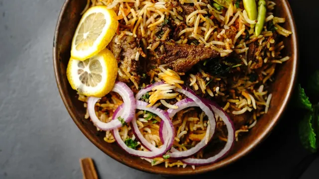 chennai-news-ss-hyderabad-biryani-outlet-shut-down-after-40-customers-fall-sick-with-food-poisoning-symptoms