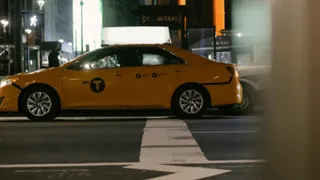 Man Refuses To Pay Ola Driver After Vehicle Breaks Down Midway | Viral Video Divides Internet