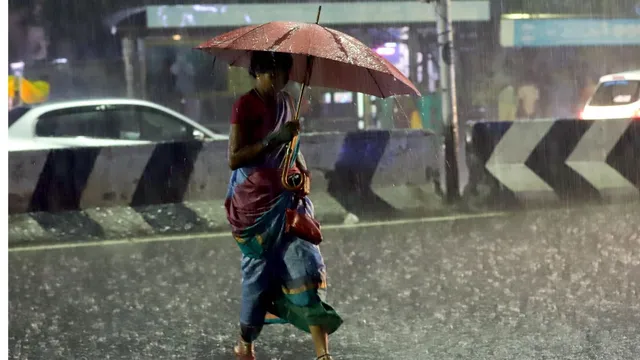 chennai-rain-triggers-power-outages-waterlogging-35-flights-cancelled-check-rain-forecast-for-weekend
