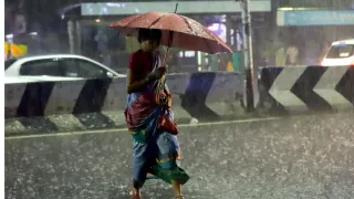Weather News: IMD Issues Yellow Alert For Chennai, Heavy Rains To Lash Kerala Till Oct 5 | Check Forecast