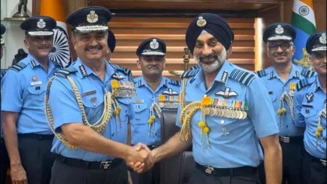 indian-air-force-air-chief-marshal-amar-preet-singh-new-iaf-chief-vr-chaudhari-param-vishisht-seva-medal