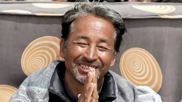 sonam-wangchuk-detained-at-singhu-border-delhi-chalo-march-bjp-rahul-gandhi-latest-news