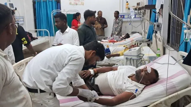 bihar-road-accident-one-die-several-injured-after-bus-collides-with-pickup-truck-in-rohtas