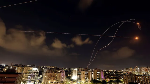 iran-suspends-all-flights-until-october-7-israel-on-high-alert-orders-evacuation-near-southern-lebanon-border