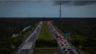 hurricane-milton-tampa-bay-florida-storm-us-flight-cancel-president-joe-biden-us-food-warning