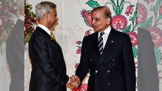 Watch: EAM Jaishankar's Formal Handshake With Pakistan PM Shehbaz Sharif At Informal Dinner For SCO Guests