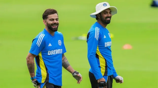 ind-vs-nz-1st-test-virat-kohli-sends-bengaluru-crowd-into-frenzy-after-rain-stops-play-on-day-4-watch